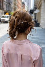 Load image into Gallery viewer, Unity Wave Hair Clip